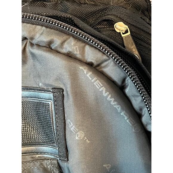 Alienware Large Black Backpack w Padding - Picture 5 of 6